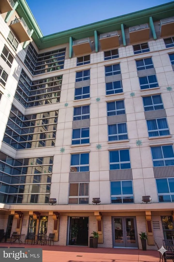 777 7th Street NW Unit 832