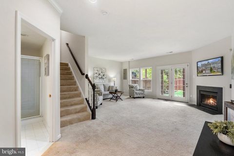 Townhouse in Aldie VA 25053 Green Mountain TERRACE 7.jpg