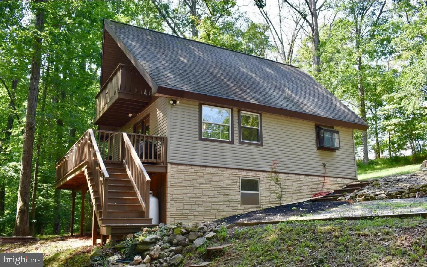 221 S Honeysuckle Lane, Madison, VA, 22727