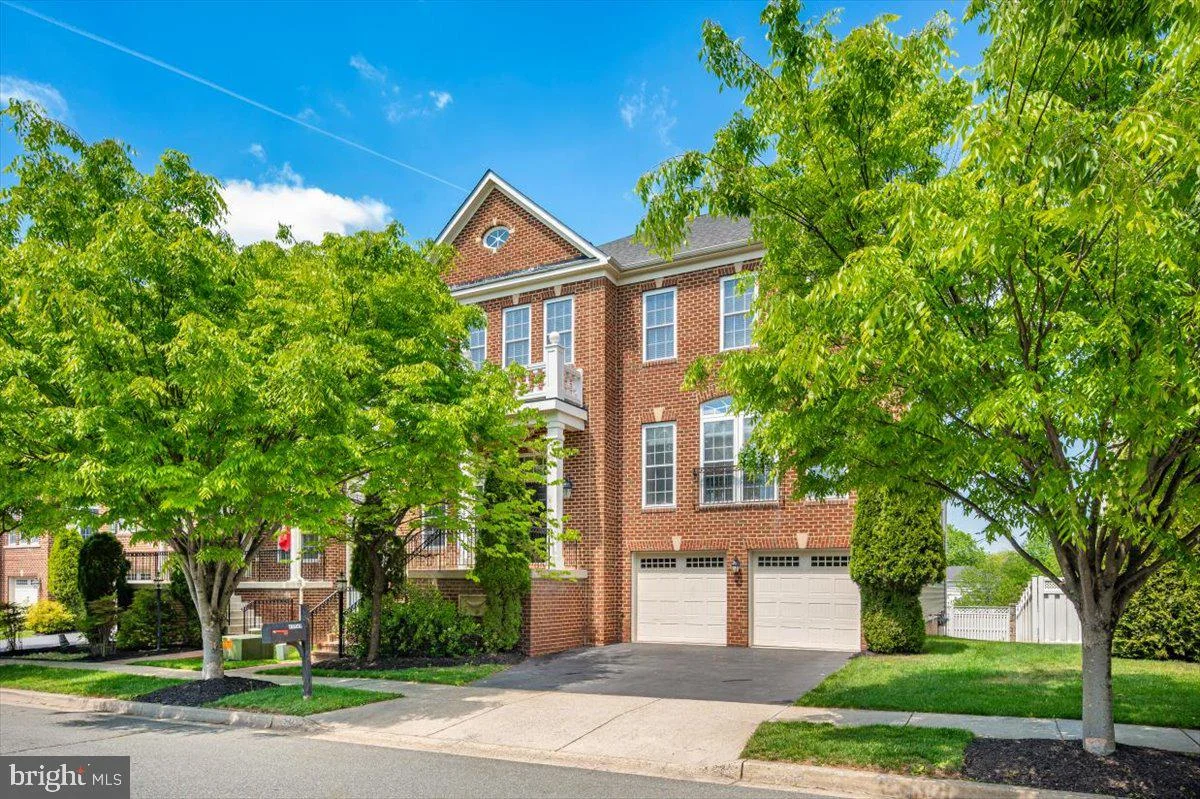 11117 Potomac Oaks Drive
