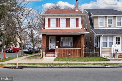 Single Family Residence in Hamilton NJ 694 Olden AVENUE.jpg