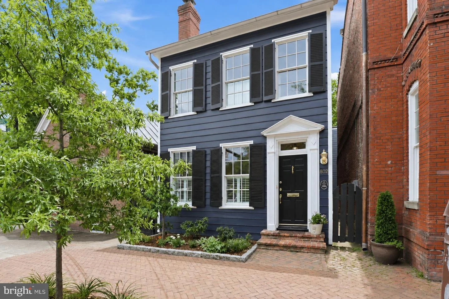 802 Duke Street