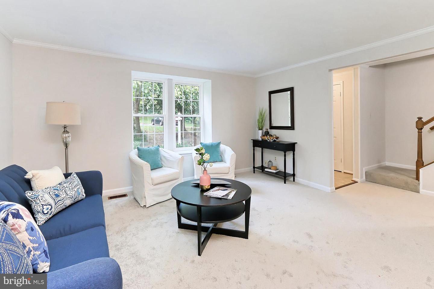 Photo 5 of 31 of 8935 Park Forest Dr townhome