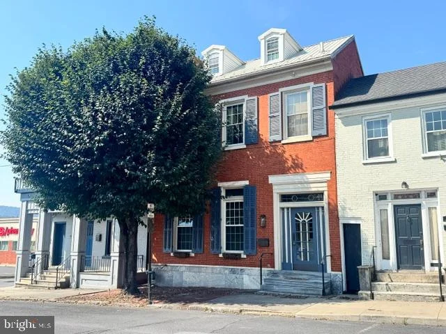 16 N Brown St St, Lewistown, PA, 17044