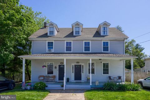 Duplex in Cochranville PA 185 Cochran STREET.jpg