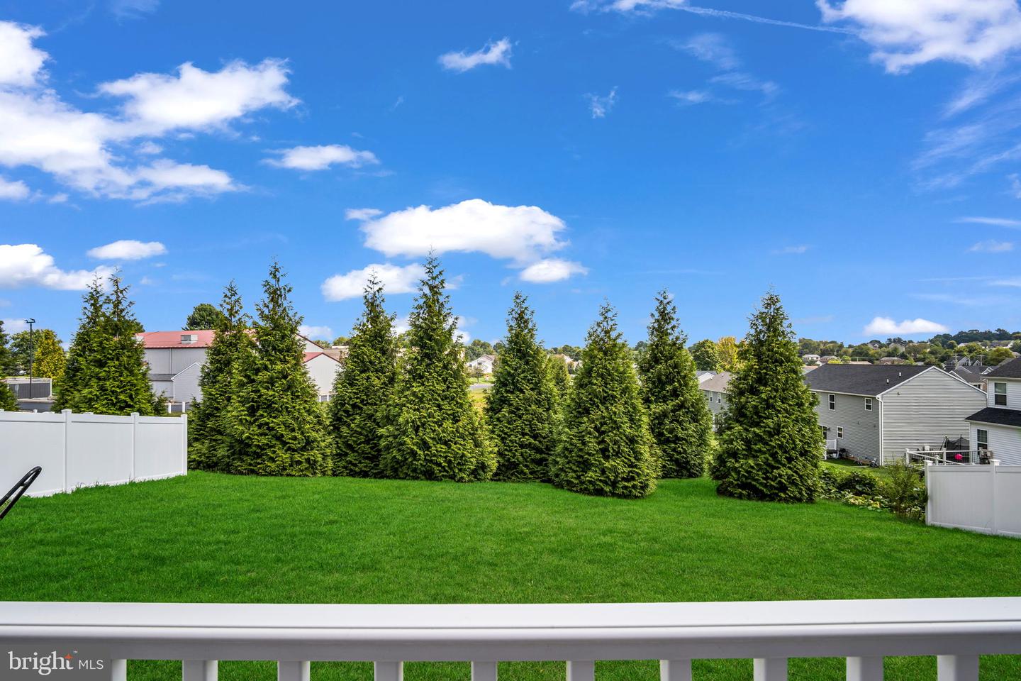 Photo 9 of 37 of 1003 Blackstone Run townhome
