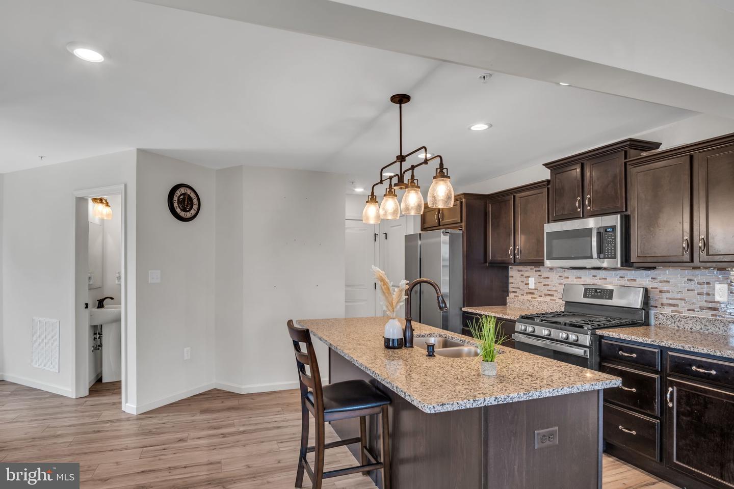 Photo 11 of 37 of 1003 Blackstone Run townhome