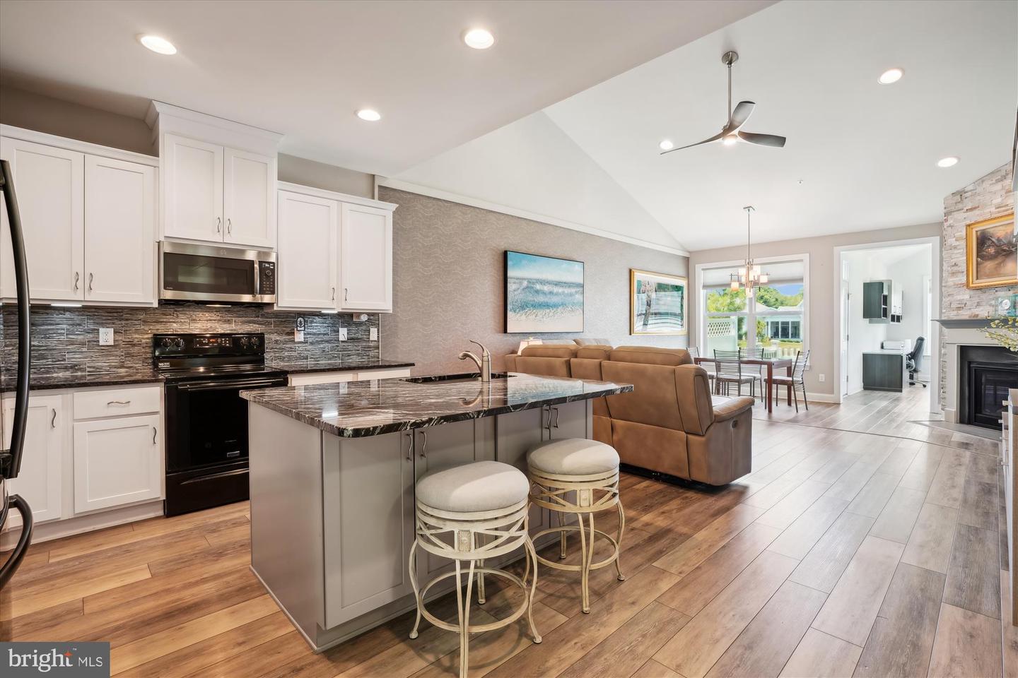 Photo 3 of 67 of 761 Moorings Cir townhome