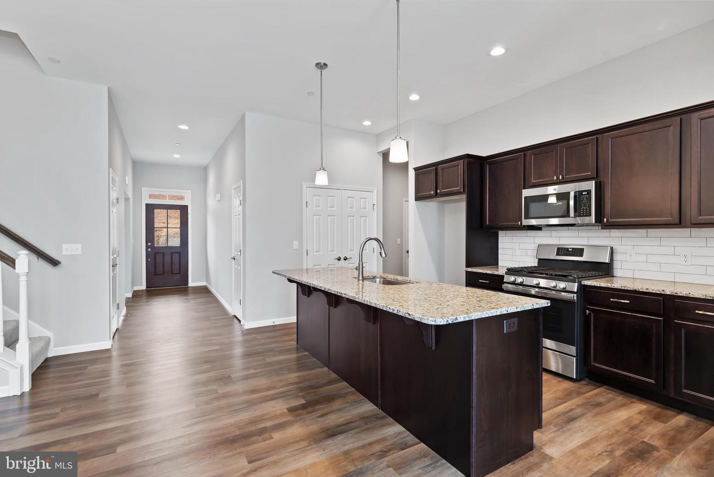 Photo 8 of 31 of 747 Aurora #419 townhome
