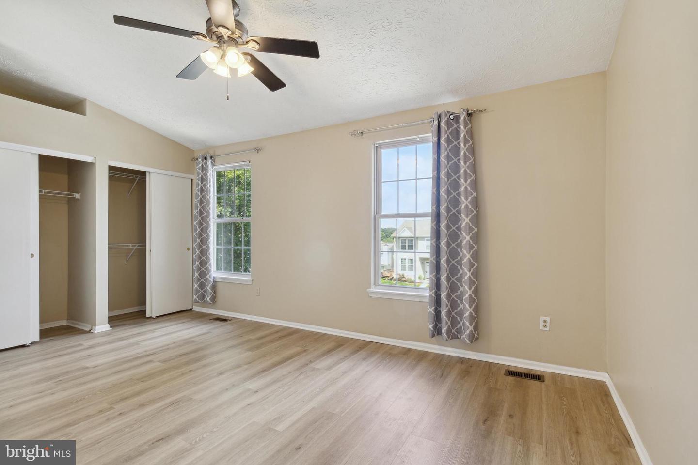 Photo 14 of 26 of 13 Dancer Ct townhome