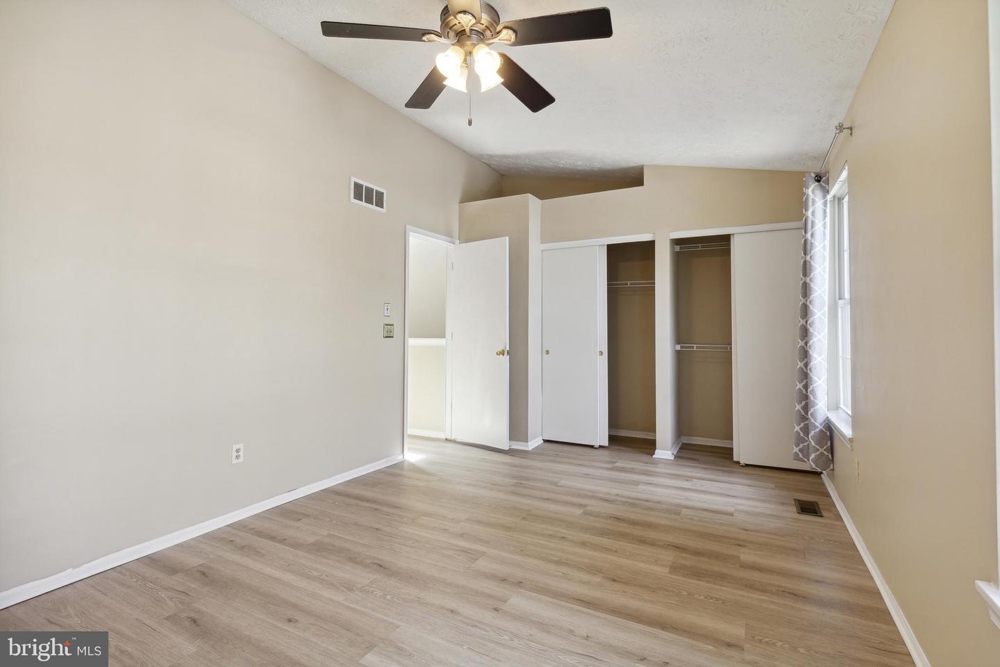 Photo 16 of 26 of 13 Dancer Ct townhome