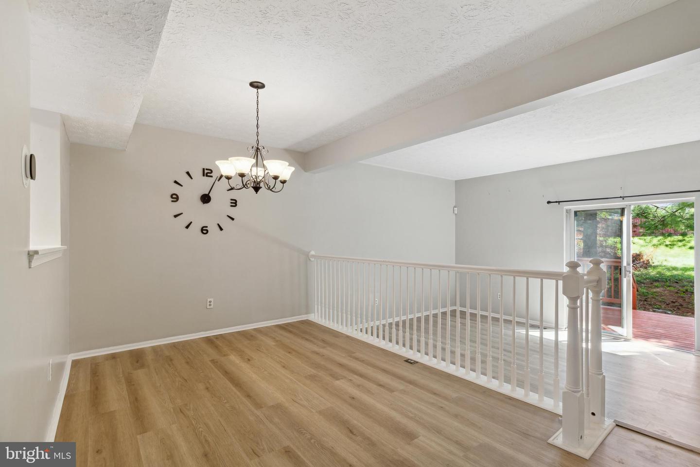 Photo 5 of 26 of 13 Dancer Ct townhome