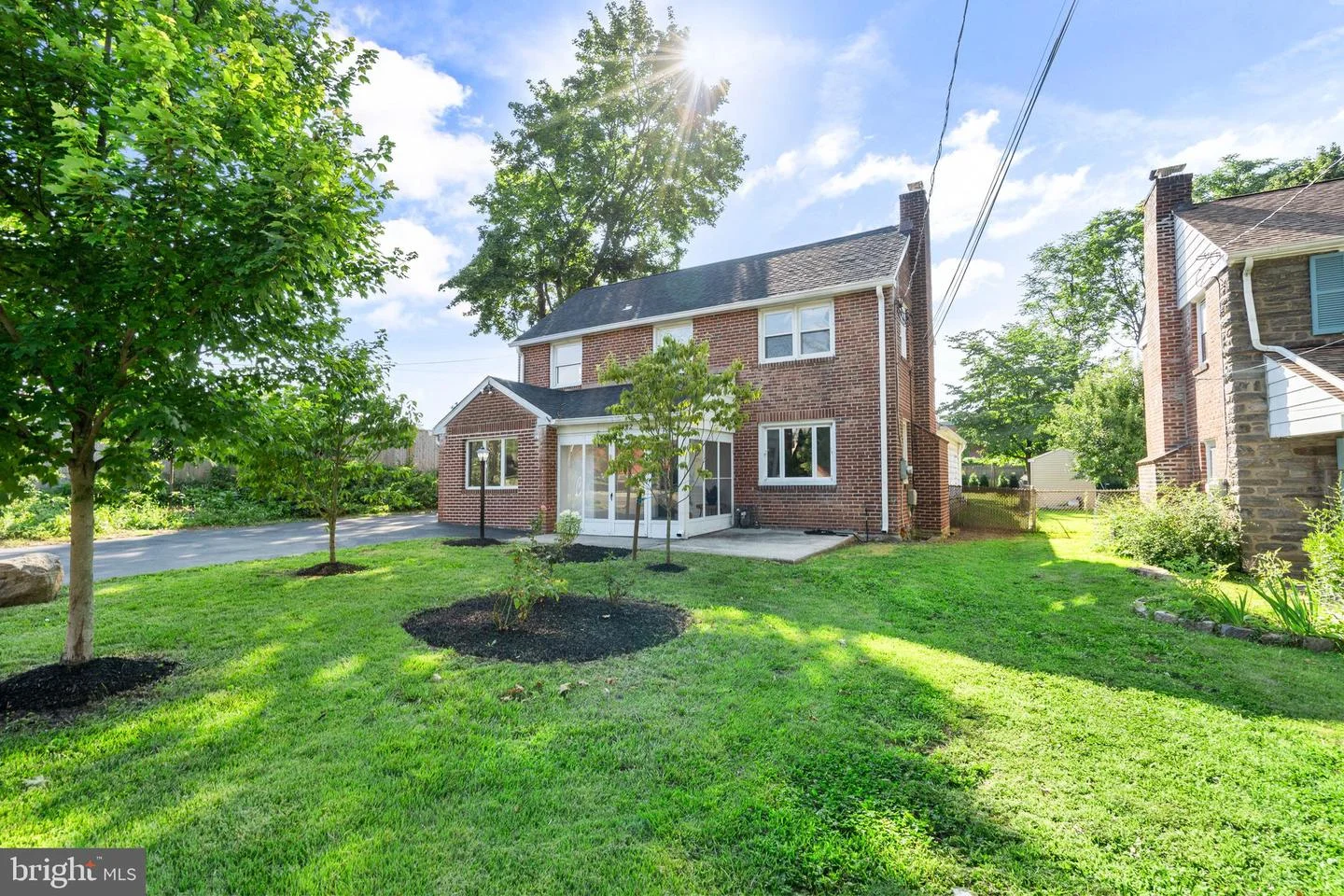 522 S Woodbine Avenue