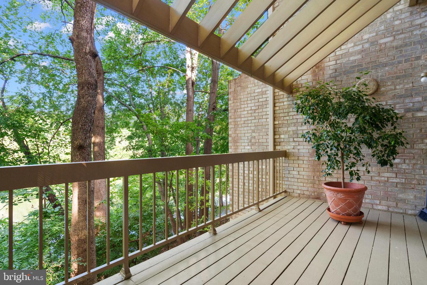 Photo 13 of 34 of 11132 Boathouse Ct #85 condo