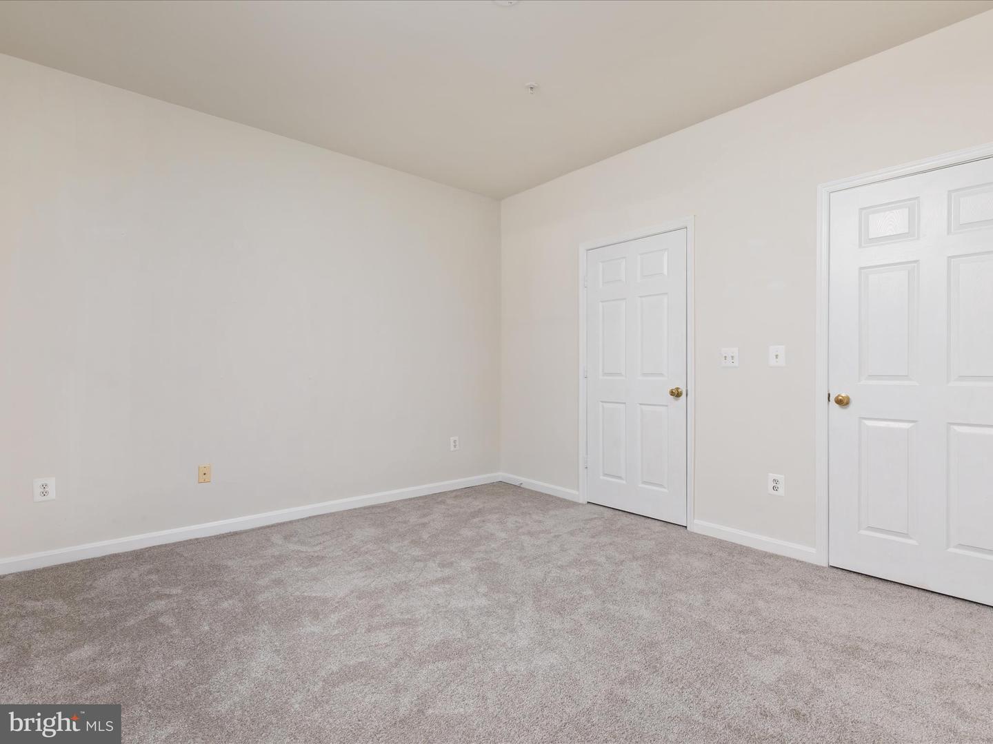 Photo 14 of 29 of 46612 Drysdale Ter #100 condo