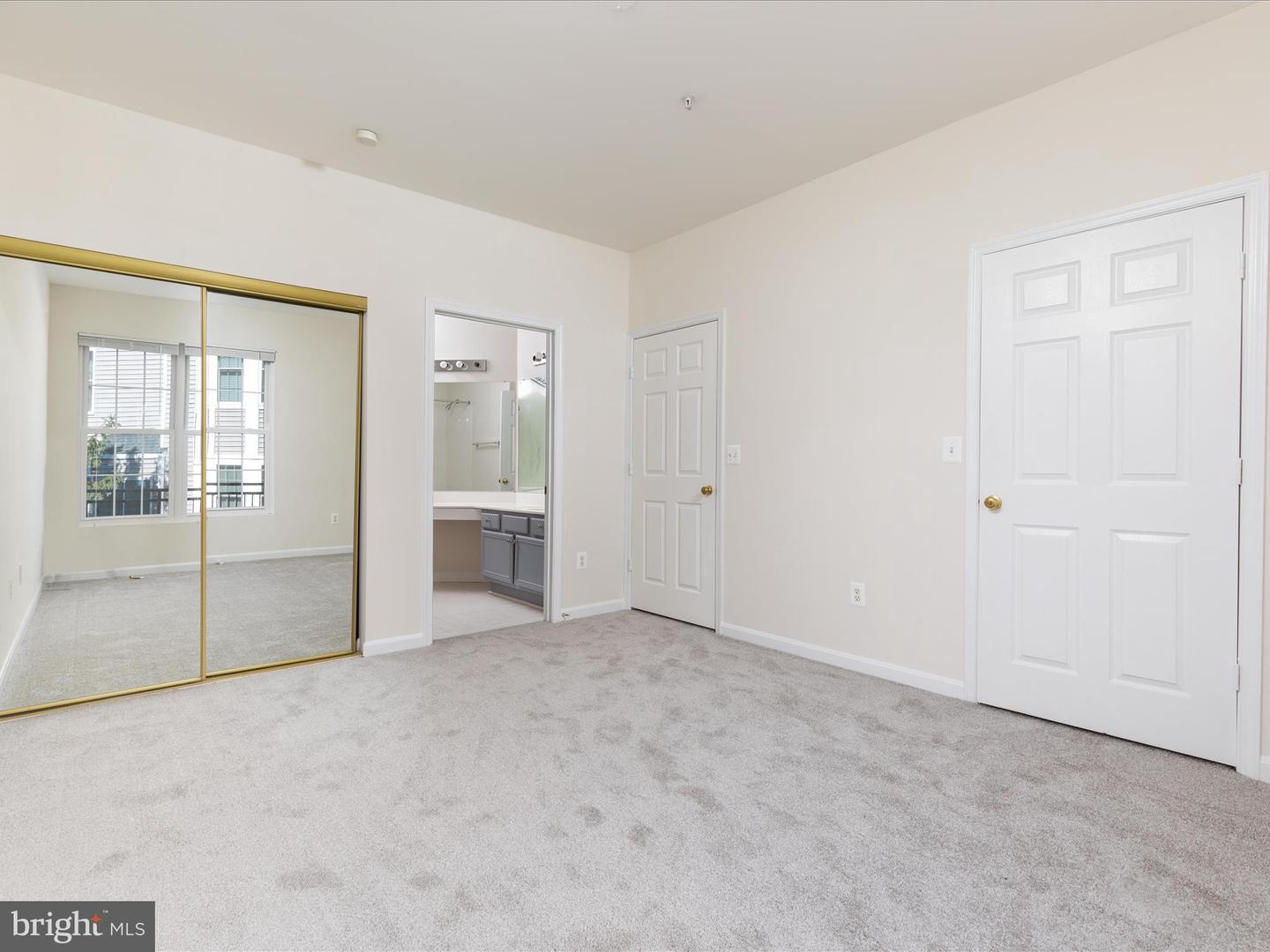 Photo 18 of 29 of 46612 Drysdale Ter #100 condo