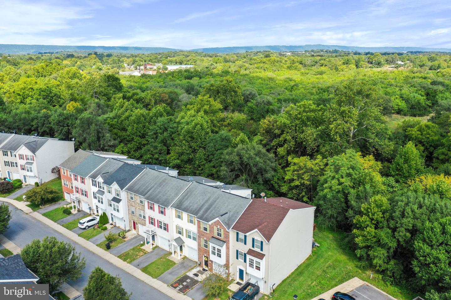Photo 36 of 41 of 277 Scarboro Dr townhome