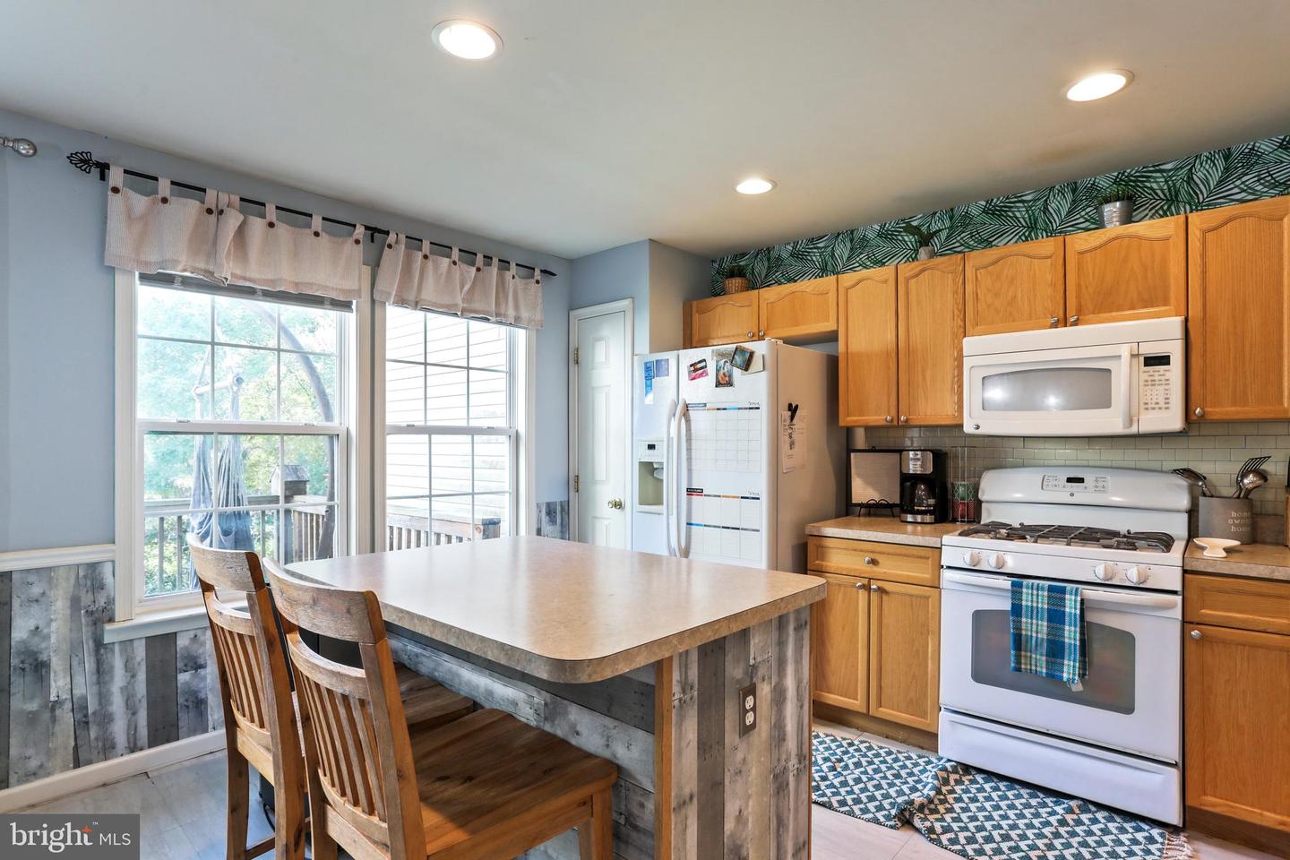 Photo 10 of 41 of 277 Scarboro Dr townhome