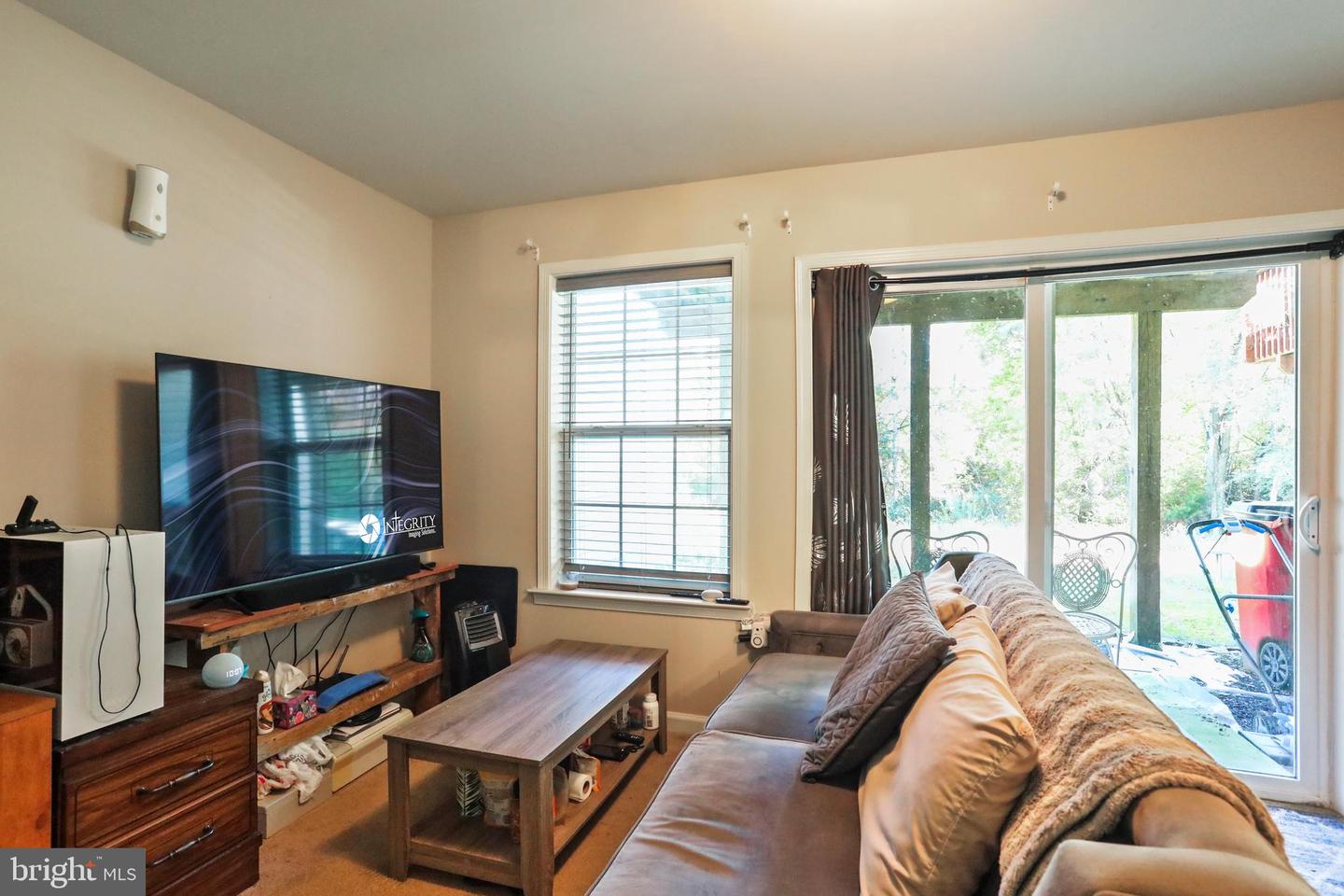 Photo 6 of 41 of 277 Scarboro Dr townhome