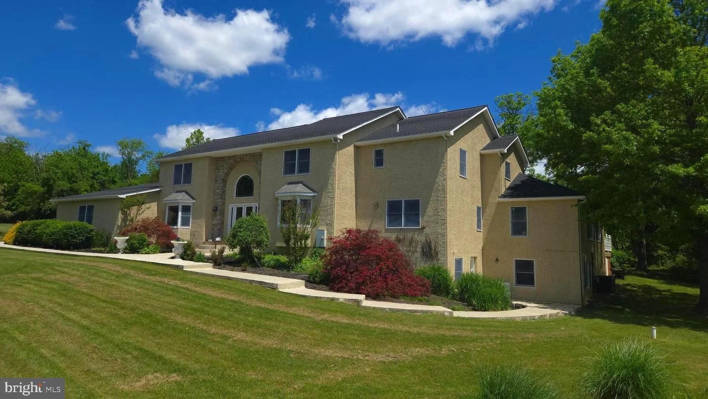 3461 Ernest Lane