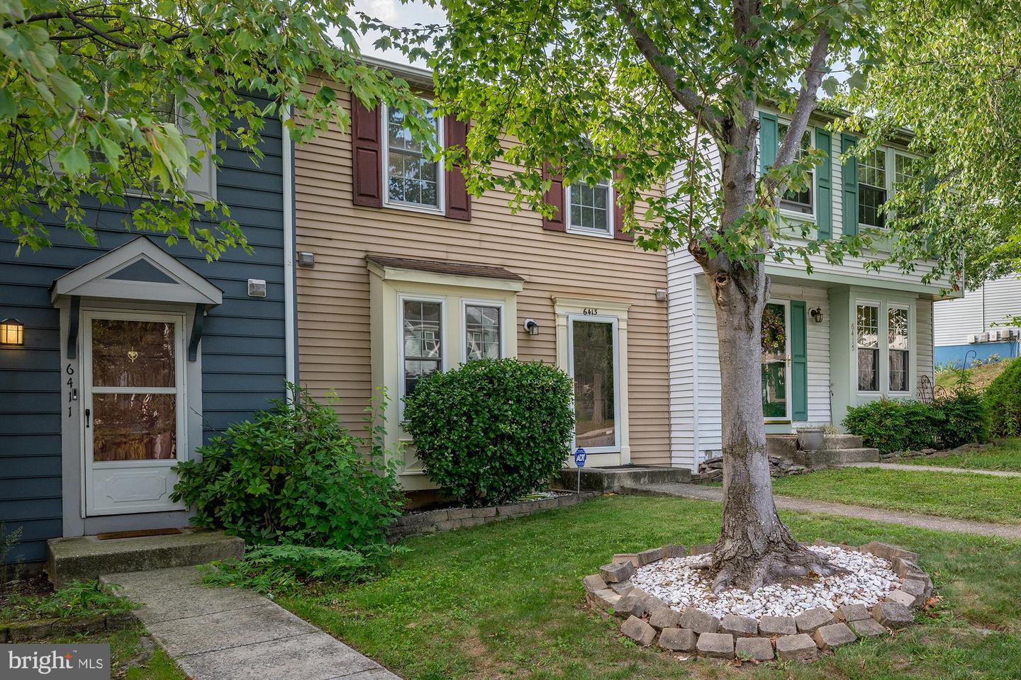 Photo 3 of 27 of 6413 Rockledge Ct townhome