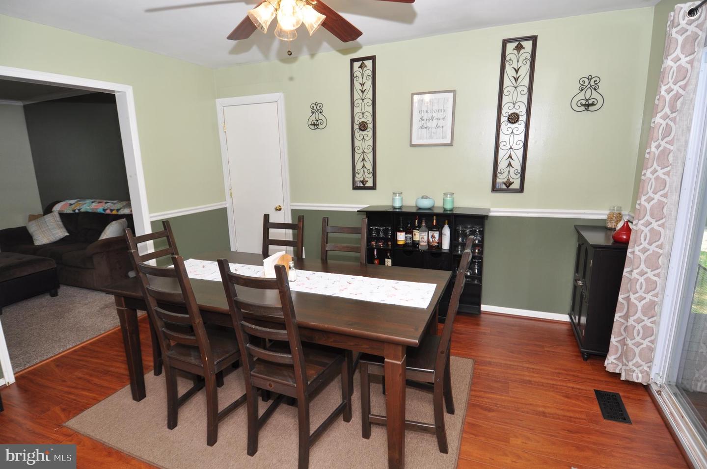 Photo 8 of 35 of 17 Whitlow Dr house
