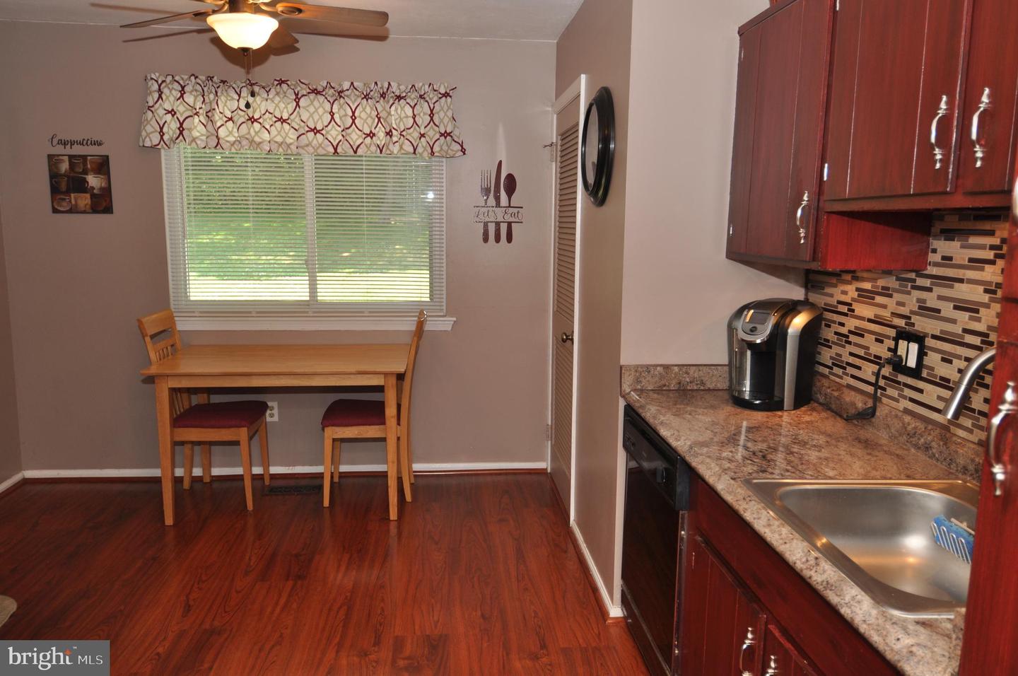 Photo 13 of 35 of 17 Whitlow Dr house
