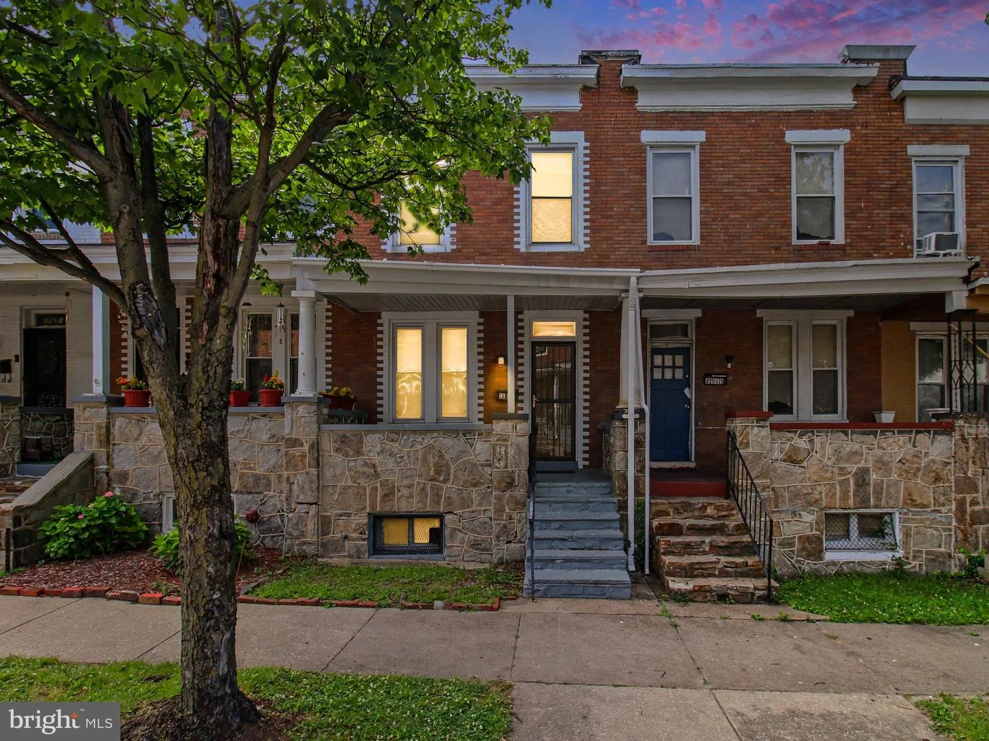 2517 Robb Street