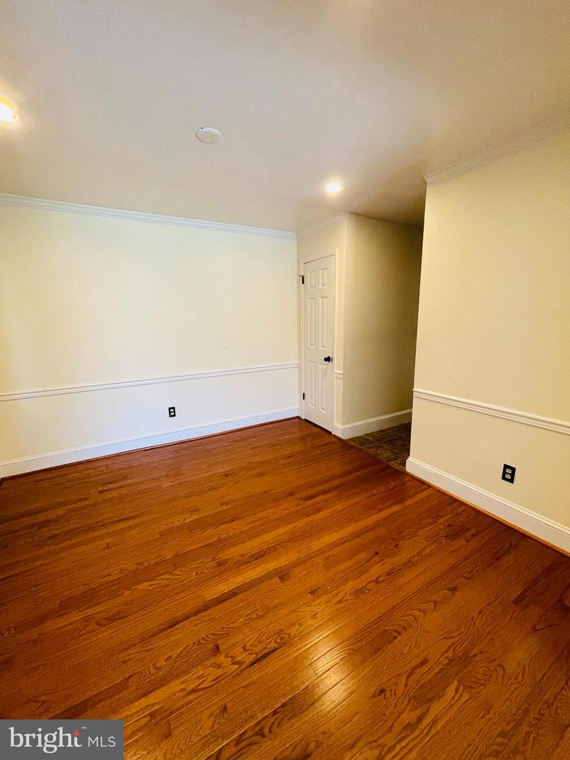 Photo 6 of 31 of 168 Providence Forge Rd townhome