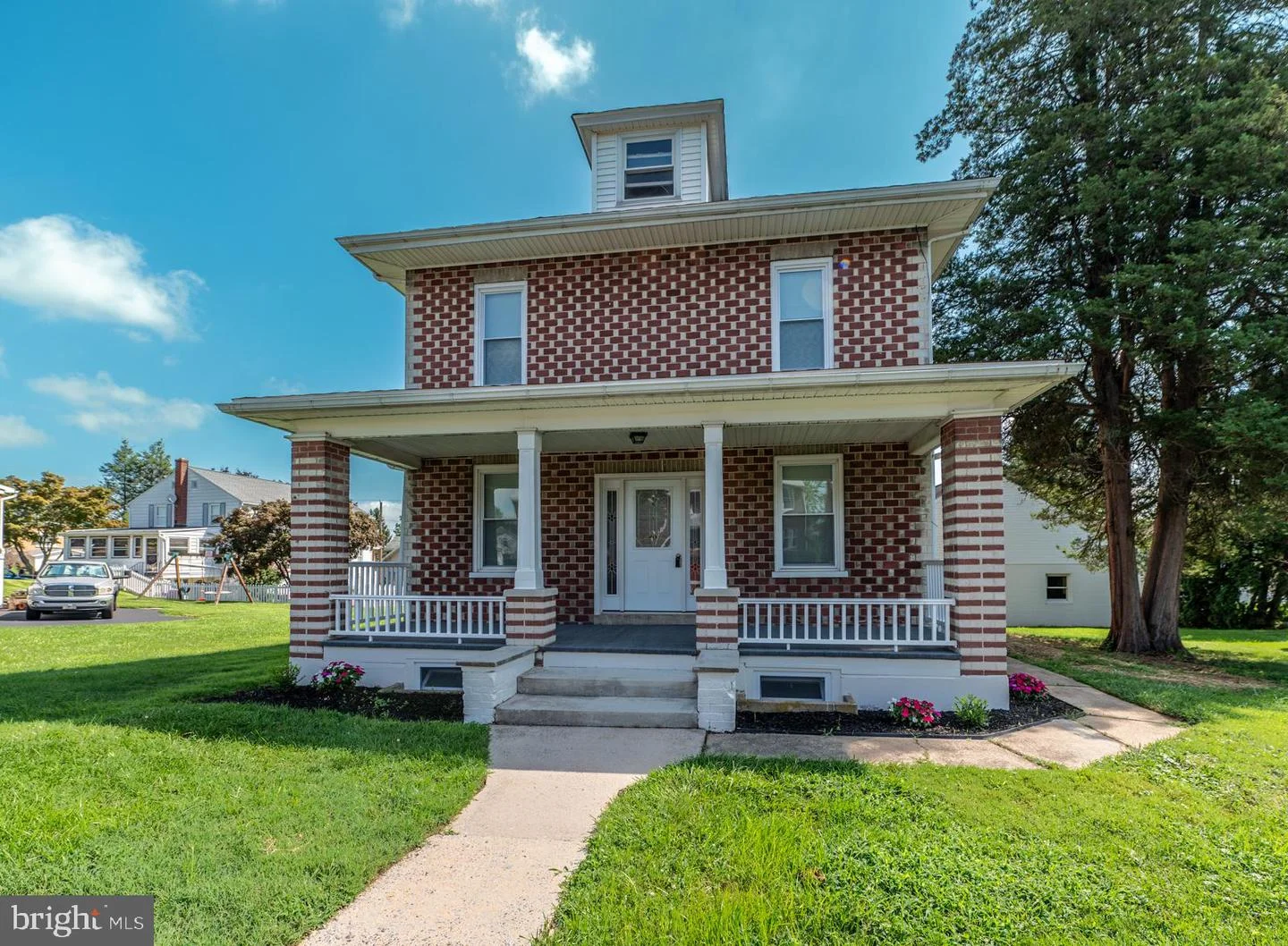 219 Pershing Boulevard