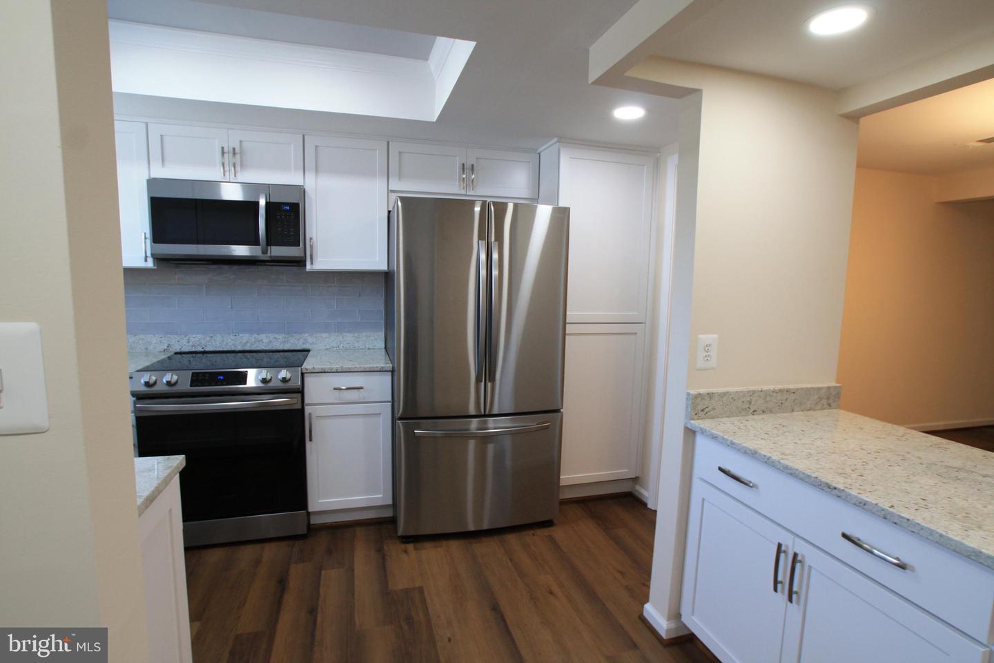 Photo 6 of 34 of 3256 Gleneagles Dr #104-E townhome