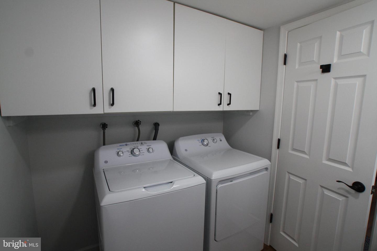 Photo 3 of 34 of 3256 Gleneagles Dr #104-E townhome