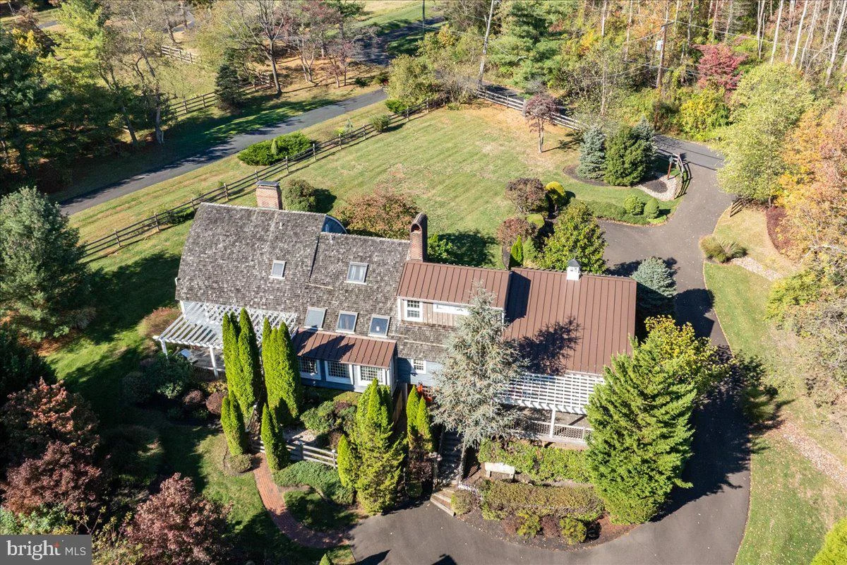1249 Pebble Hill Road
