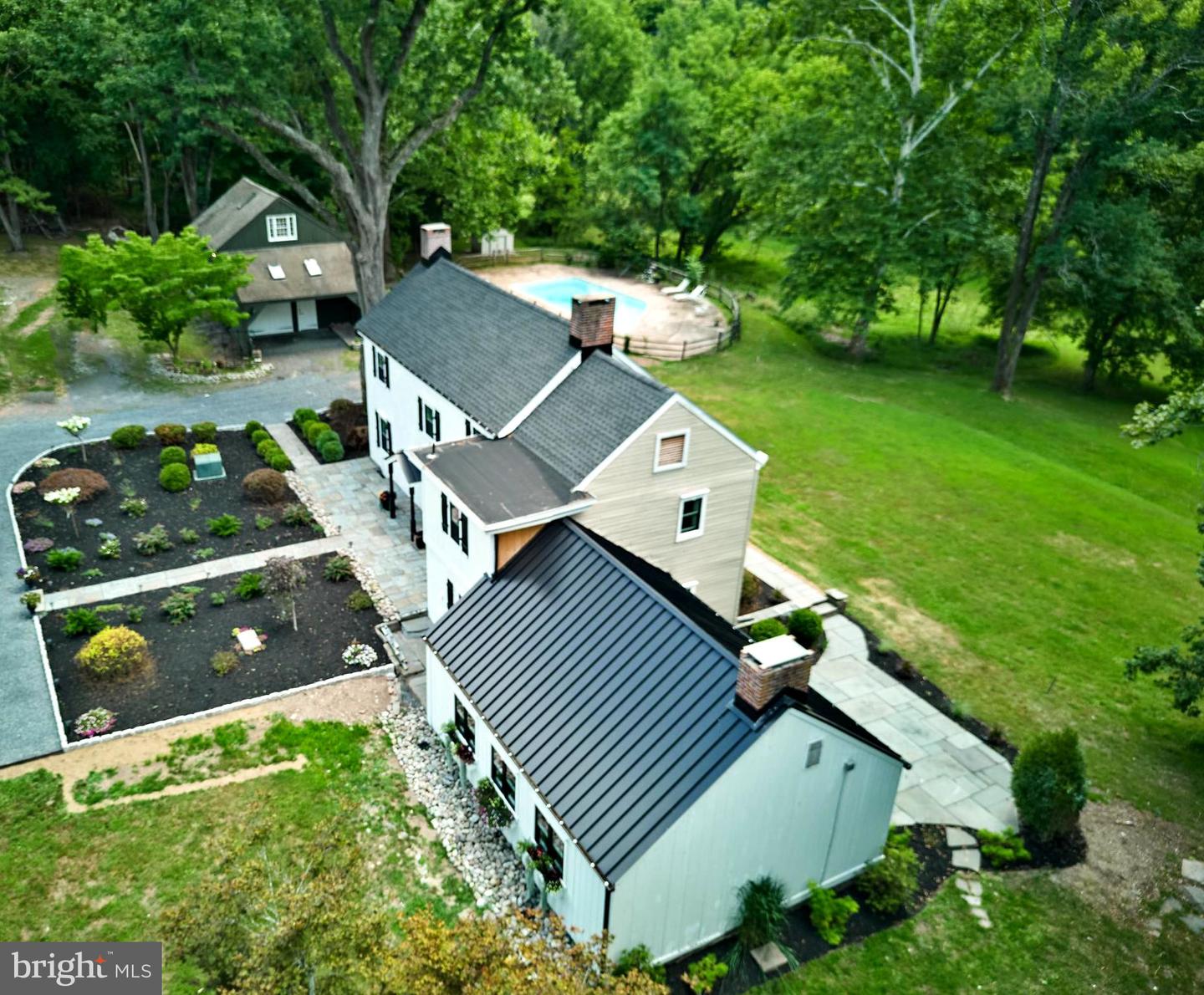 Photo 6 of 63 of 6538 Lower York Rd house