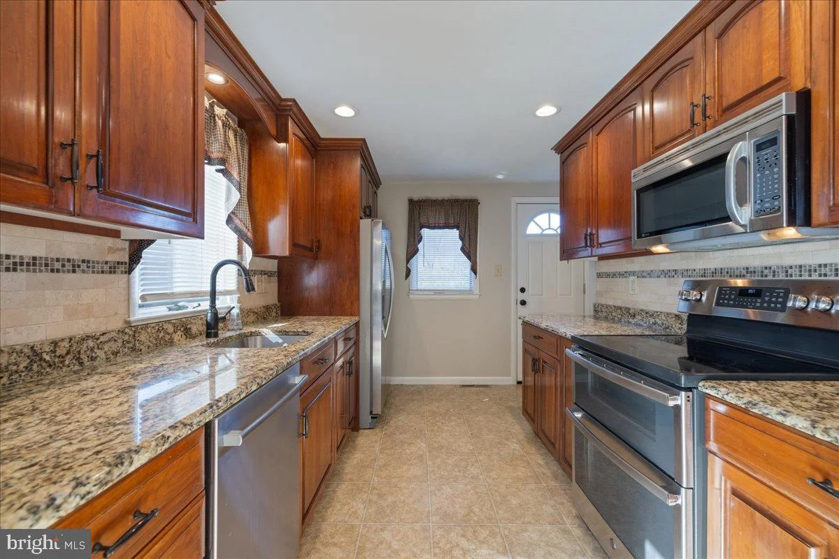 563 Deep Run Road