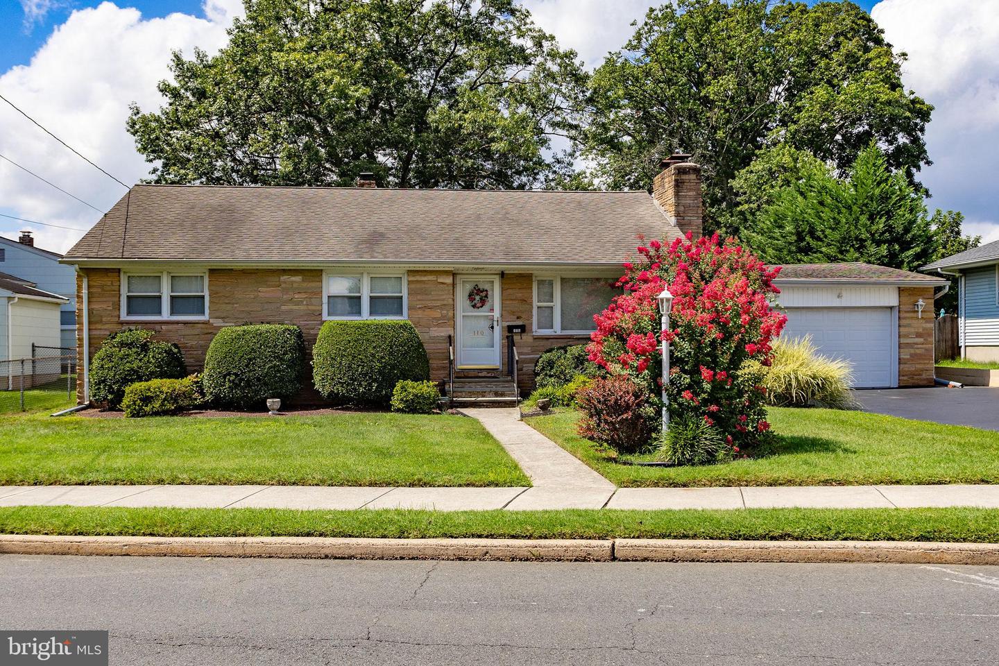 View Hamilton, NJ 08610 house