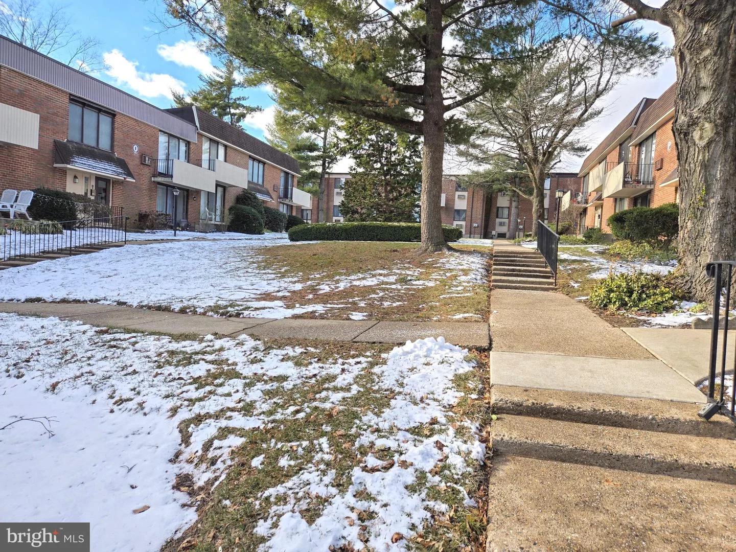 100 E Glenolden Avenue Unit P-9