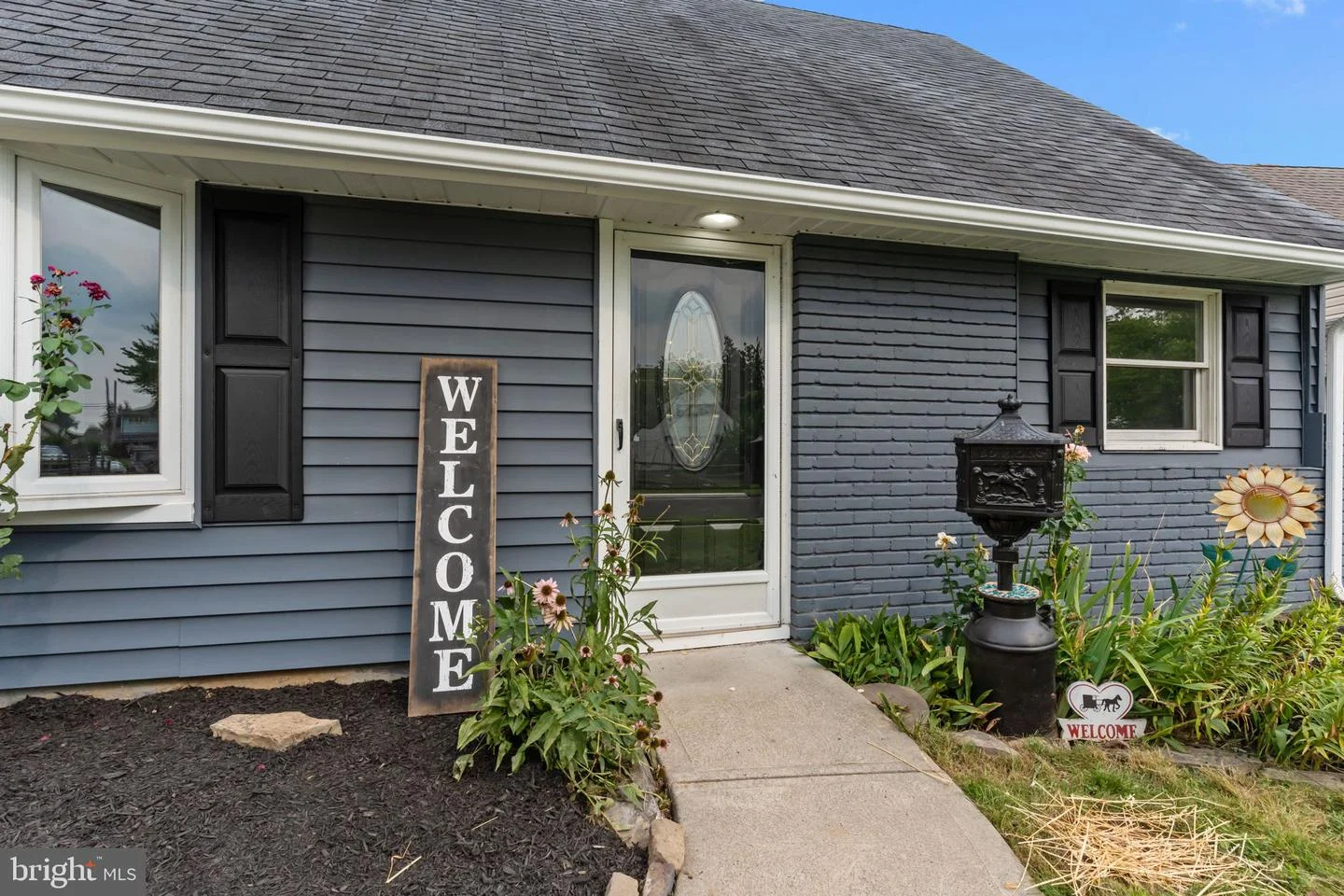 14 Iris Road
