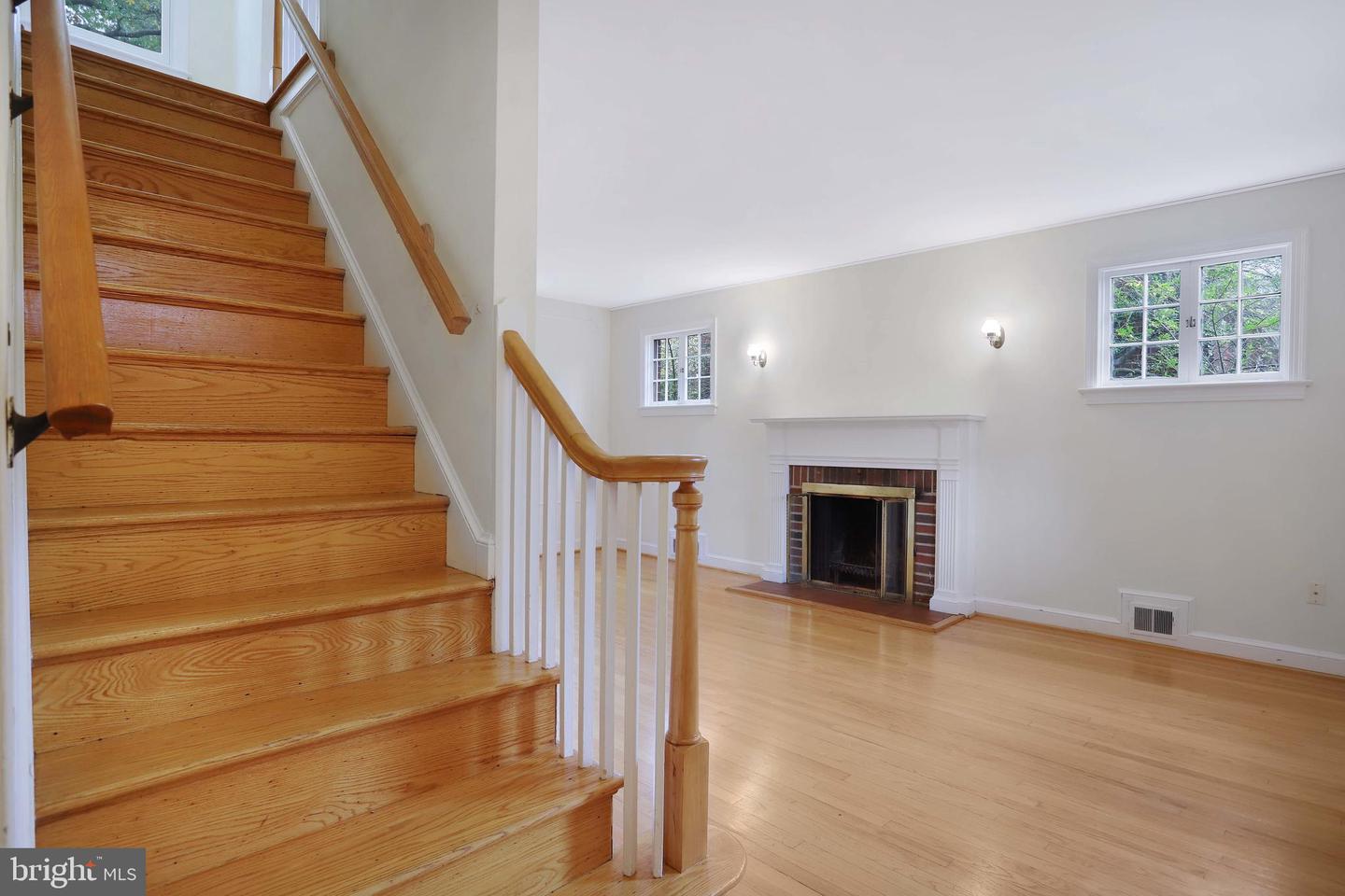 4210 Alton Place, Washington, District of Columbia image 3