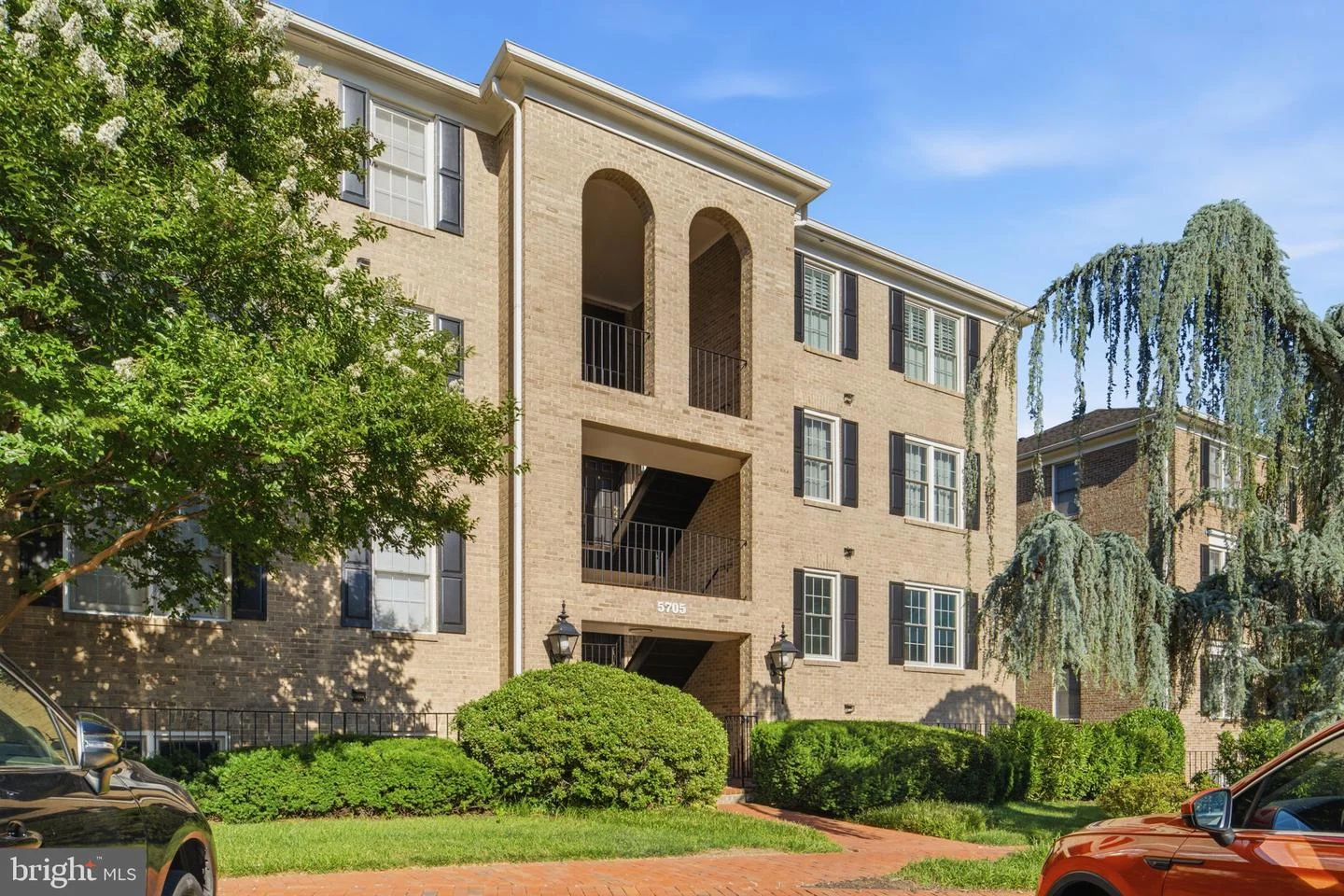 5705 Brewer House Circle Unit T-2
