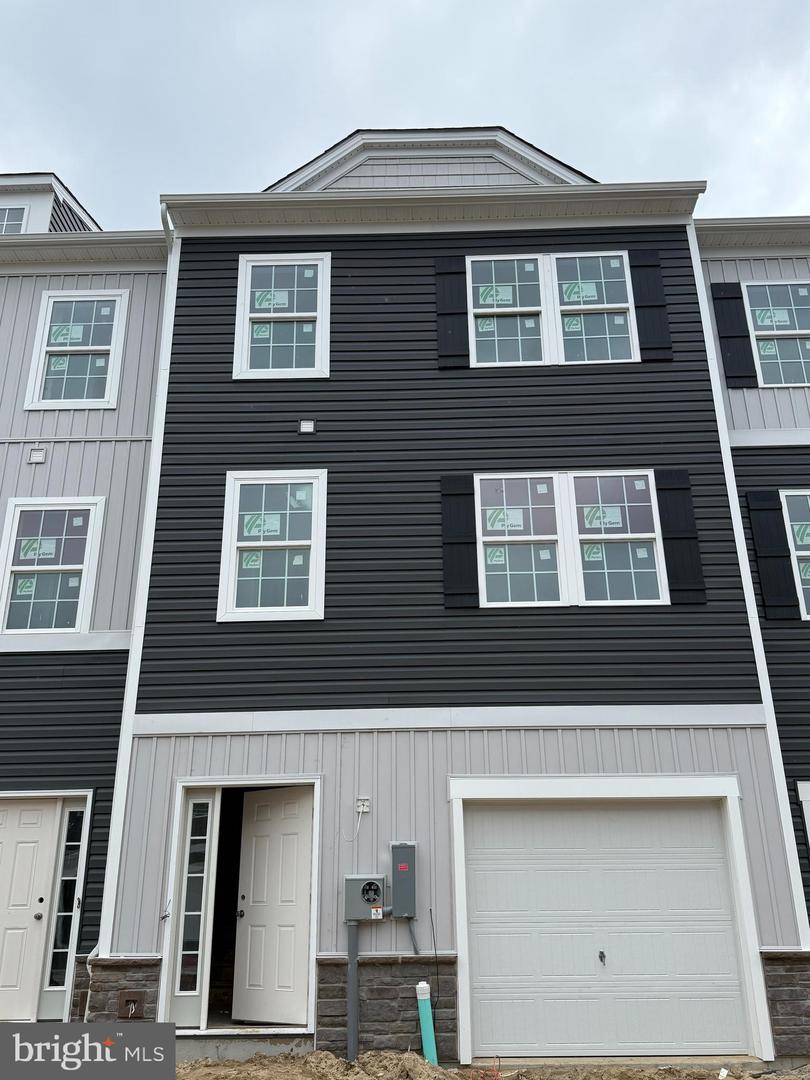 Similar Properties