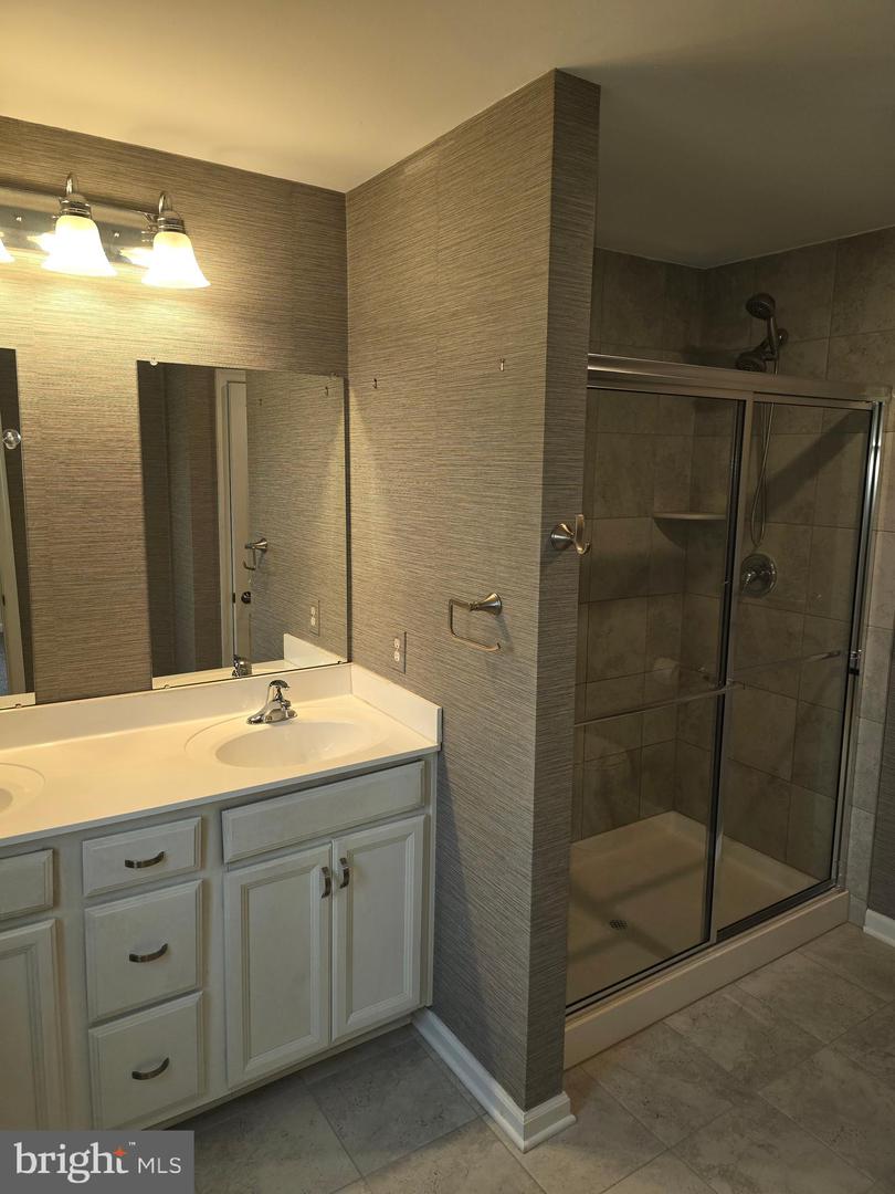 Photo 43 of 56 of 100 Edgewater Ct townhome