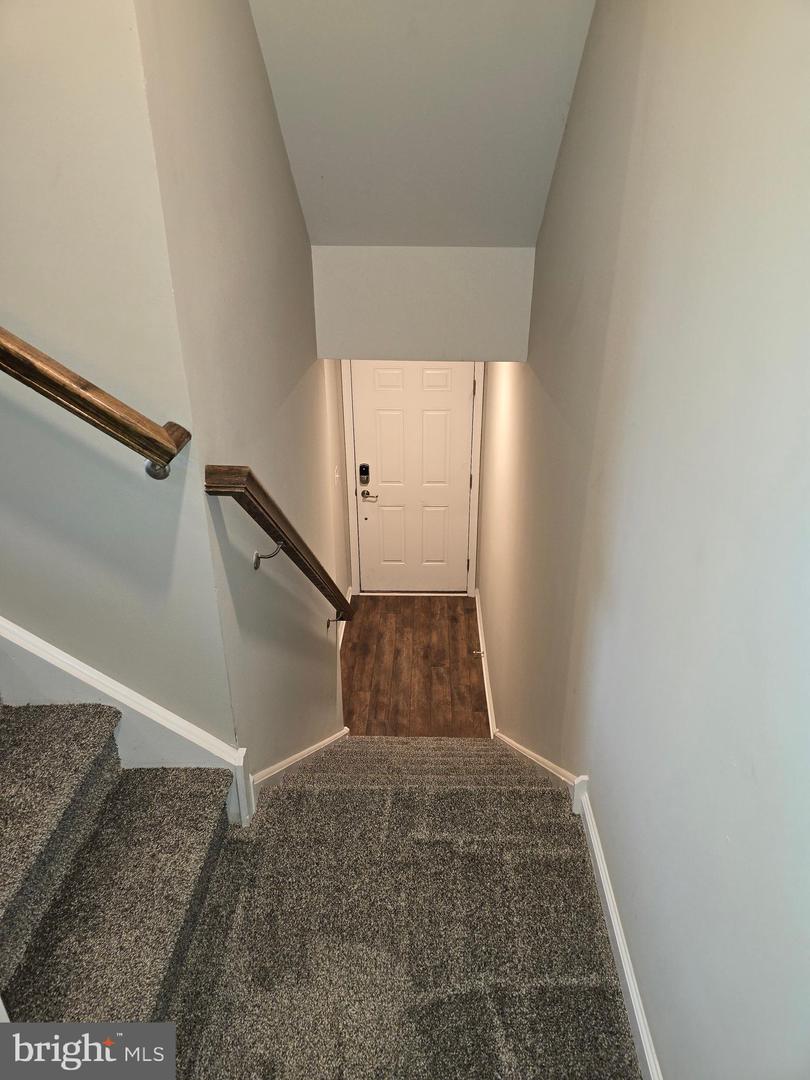 Photo 12 of 56 of 100 Edgewater Ct townhome