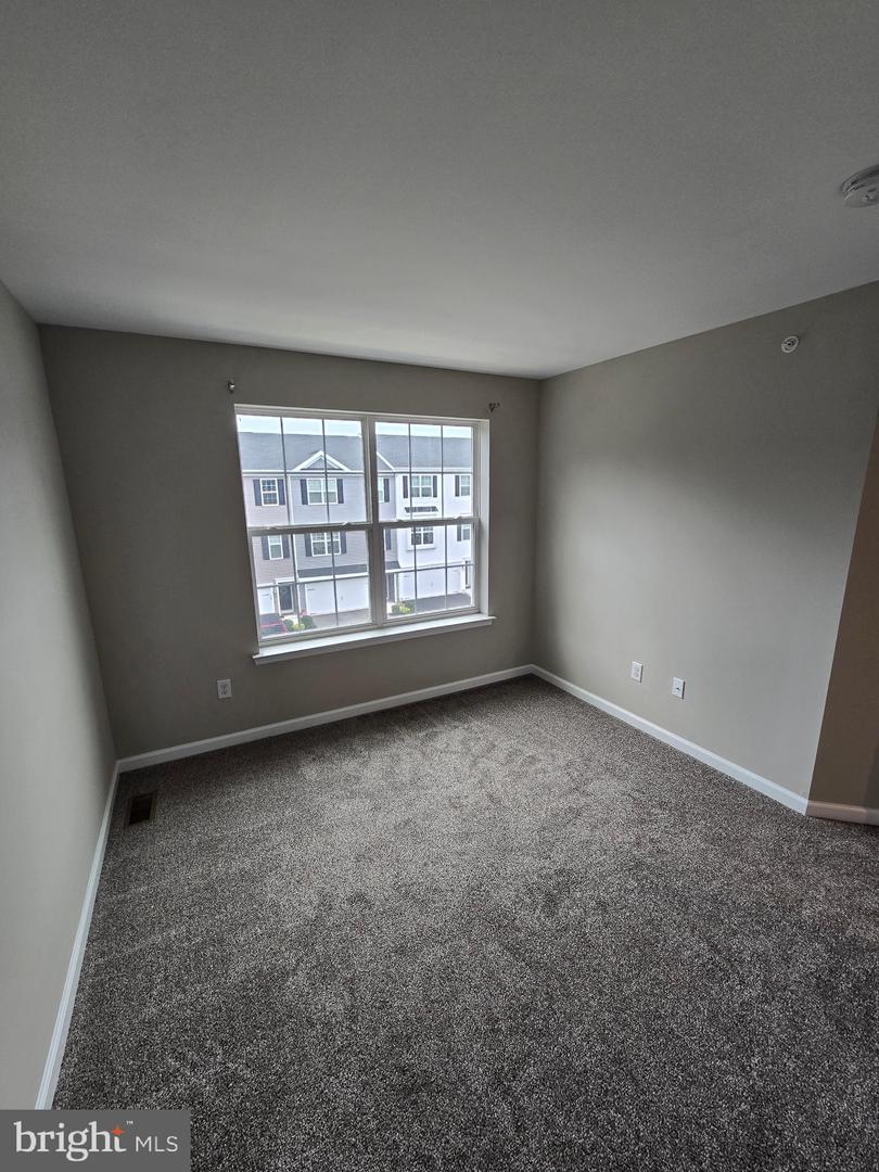 Photo 33 of 56 of 100 Edgewater Ct townhome