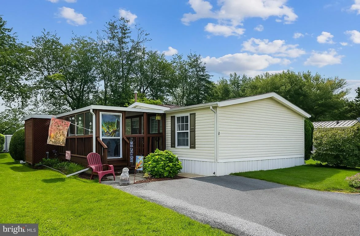 104 Northcrest Acres