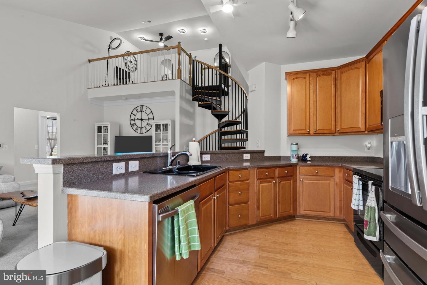 Photo 11 of 54 of 1507 Broadneck Pl #403 condo