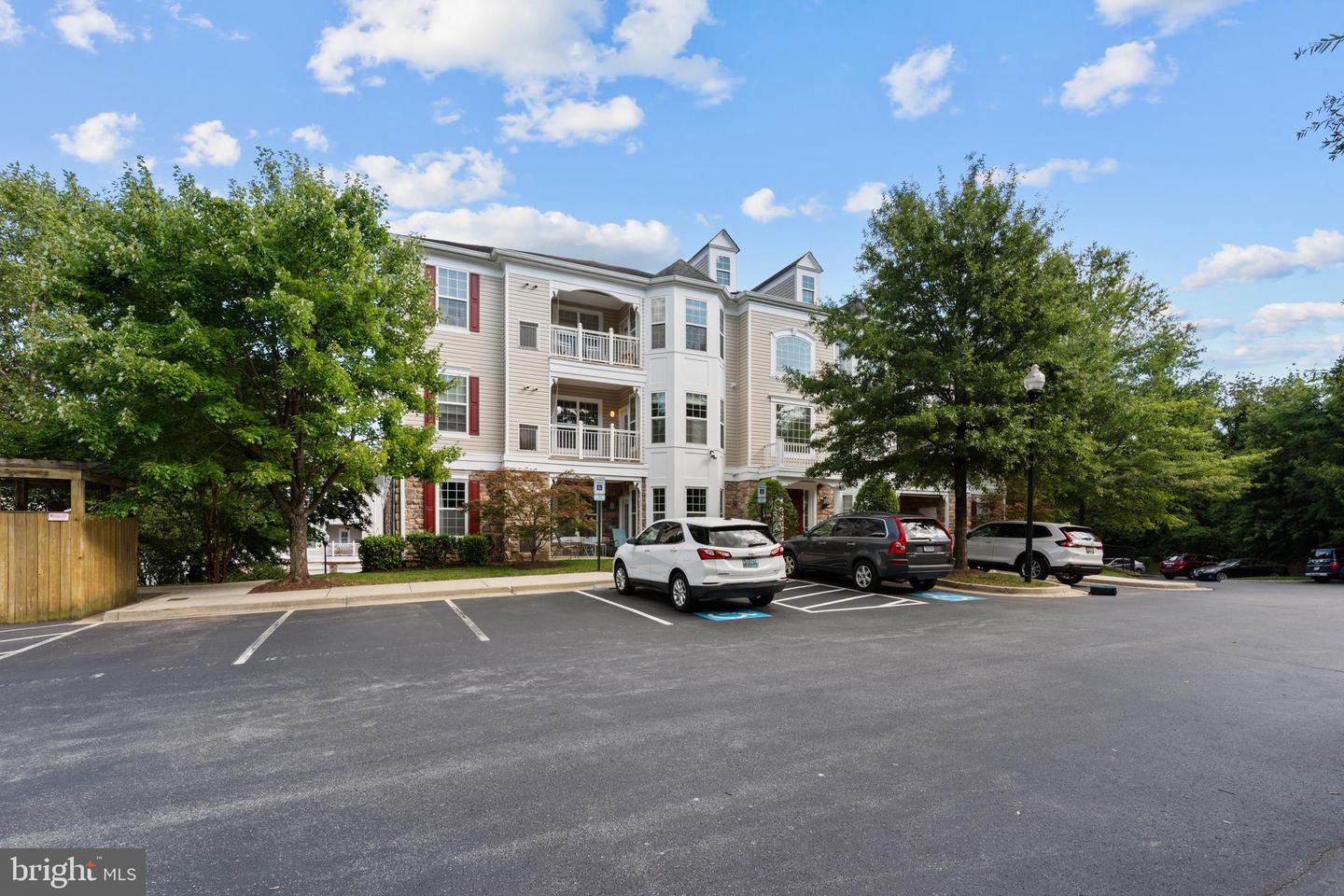 Photo 2 of 54 of 1507 Broadneck Pl #403 condo
