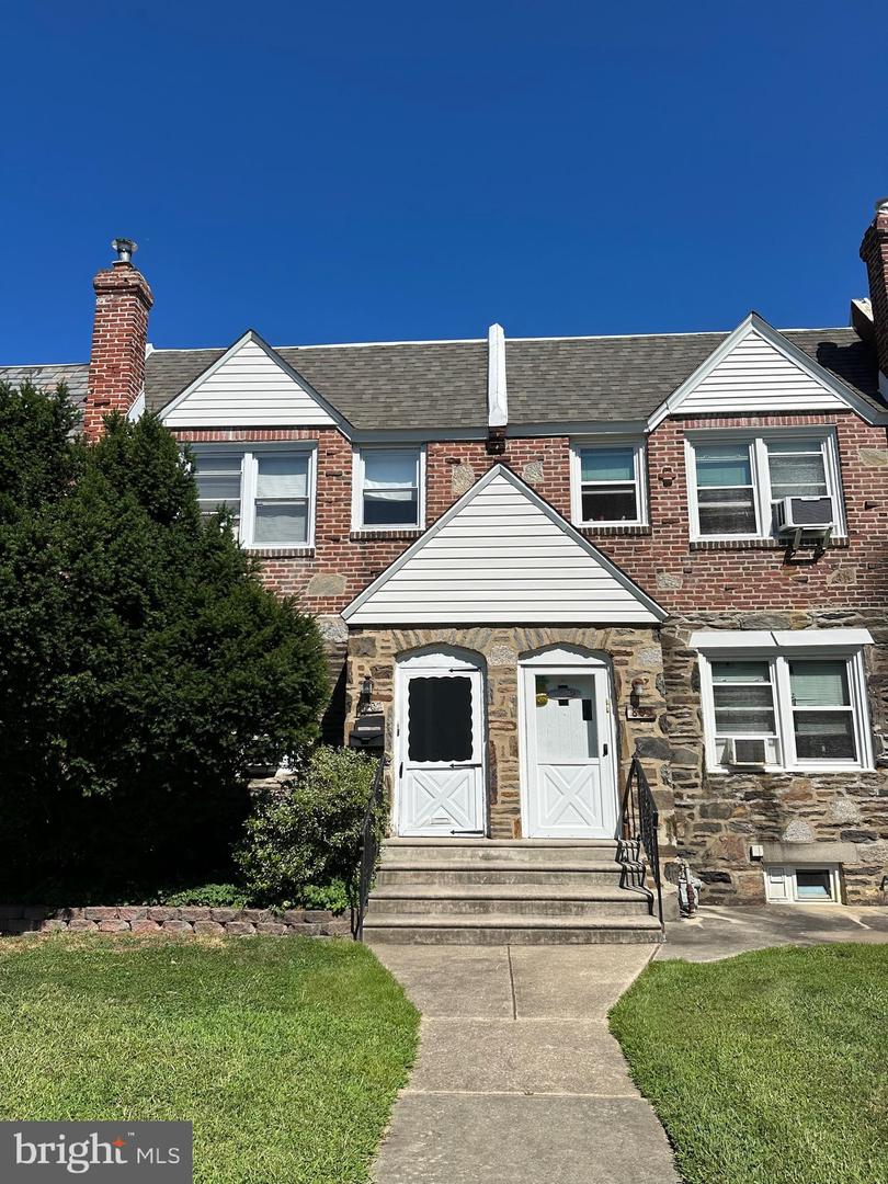 View Drexel Hill, PA 19026 townhome