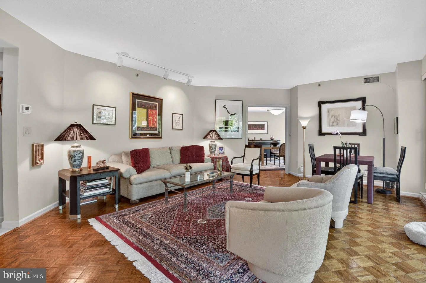 5600 Wisconsin Avenue Unit 1-207