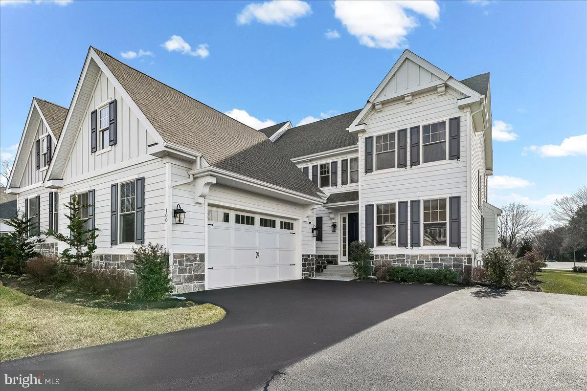 100 Ithan Court